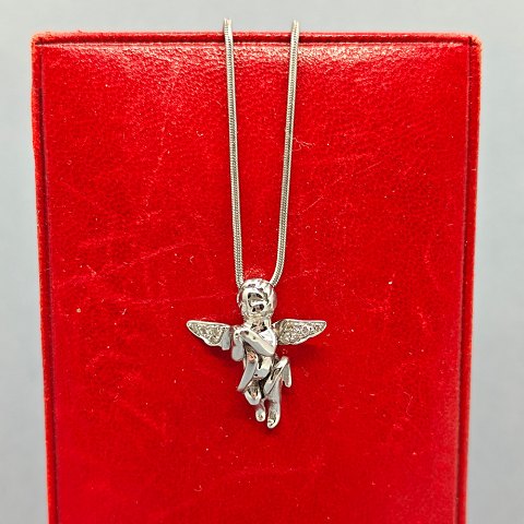 Neck jewellery