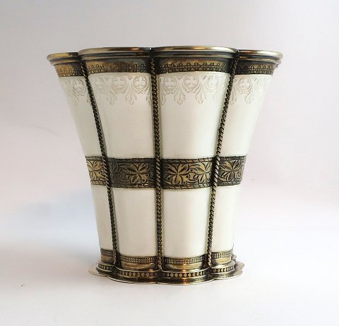 Michelsen. Sterling Margrethe goblet with white enamel. Height 8.5 cm. Produced 
1963 (M9)