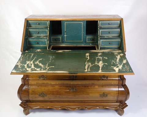 Chatol With Intersia - Four Drawers - Light Walnut - Lysberg & Hansen - 1890s
Good condition
