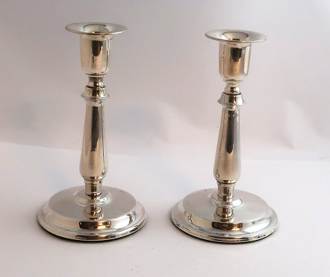 Sølv lysestager (830). Højde 15 cm. Produceret 1955