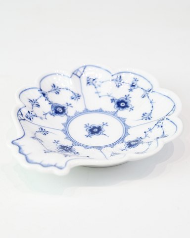 Asiet – Musselmalet – Royal Copenhagen – 1923–1935 – No. 2013
Flot stand
