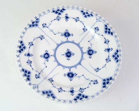 Lav opsats – Musselmalet Helblonde – Royal Copenhagen – No. 1092
Flot stand
