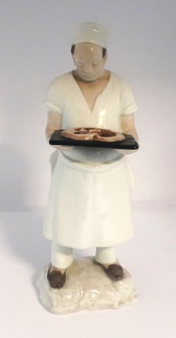 Bing & Grøndahl. Porcelænsfigur. Bager. Model 2223. Højde 29 cm. (1 sortering)