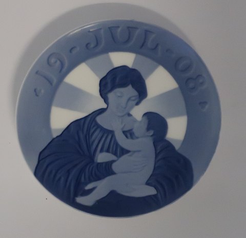 Royal Copenhagen. Juleplatte 1908. Mary med barnet. Diameter 15,5 cm. ( 1 
sortering )