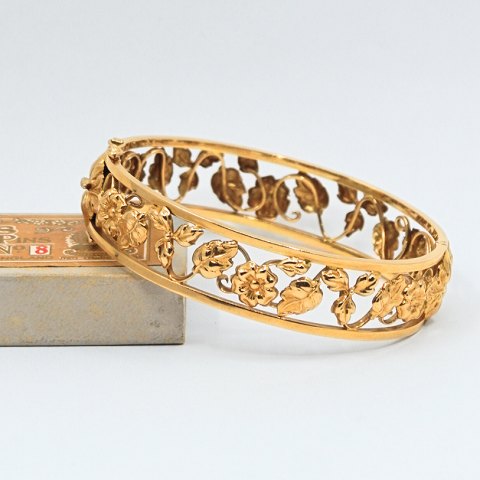 Bangle of 18k gold, Stockholm 1947