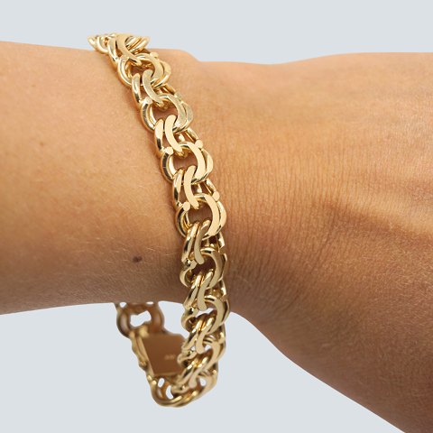 Armschmuck