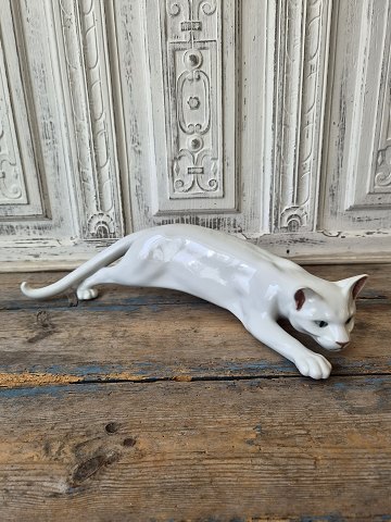Royal Copenhagen figur - snigende kat no. 059
