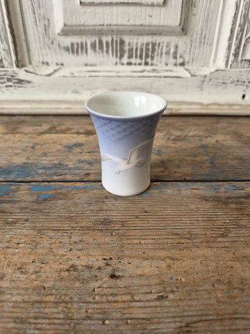 B&G Seagull set without gold rim small vase no. 207/672