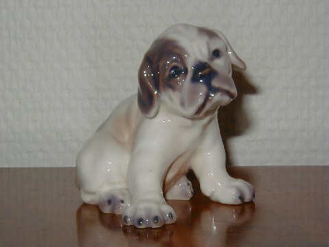 KAD ringen - Dahl Jensen Hunde Figur af Engelsk Bulldog Hvalp - Dahl Jensen Hunde Figur af Bulldog Hvalp