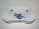 Blue Flower Braided
Large, square bowl for potatoes or salad