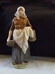 Royal Copenhagen Figur Malkepige No 899