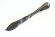 Violin Shaped Fish Knives Silver
Length 18.5 cm.