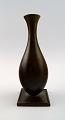 GAB (Guldsmedsaktiebolaget) Art deco vase, bronze. 1930/40´erne.
