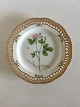 Royal Copenhagen Flora Danica Frokosttallerken No 3554 med Gennembrudt Kant