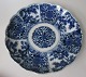 Japanische 
Imari-Platte. 
19. 
Jahrhundert.