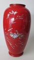 Japanische 
Messing Vase 
mit rotem 
Emaille, 19. 
Jahrhundert.