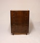 Chest with 6 drawers in walnut of danish design from the 1960s.
5000m2 showroom.