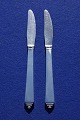 Pyramid Georg Jensen Danish
silver flatware, dinner knives 20.5cm