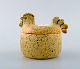 Sjælden Lisa Larson lågkrukke i form af høne. Glaseret keramik.
