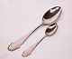 Dinner spoon and teaspoon in Christiansborg, hallmarked silver.
5000m2 showroom.