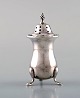 English pepper shaker in silver. Late 19th century. From large private 
collection. 
