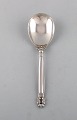 Georg Jensen Acorn serving spoon in sterling silver. Dated 1933-44.
Designer: Johan Rohde.