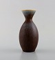 Carl-Harry Stålhane for Rörstrand / Rørstrand. Vase in glazed ceramics. 
Beautiful glaze in blue and brown shades. 1950