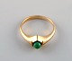 Bræmer-Jensen, Denmark (1957 - 1991). Vintage art deco ring in 14 carat gold 
adorned with green malachite. 1950s / 60