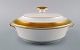 Royal Copenhagen stel nr. 607, White. Porcelain lidded tureen with gold edge. 
Model number 607/9575.
