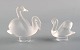 To Lalique svane figurer i klart matteret kunstglas. 1980