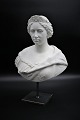 Dekorativ 
svensk 1800 
tals buste fra 
Gustavsberg 
i ...