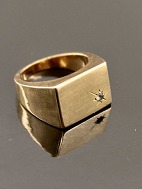 14 karat guld ring størrelse 60 med klar sten