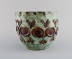 European studio ceramist. Flowerpot cover in glazed ceramics. 1960s / 70s.
