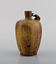 Arne Bang (1901-1983), Danmark. Vase i glaseret keramik dekoreret med bladværk. 
Modelnummer 19. 1940/50