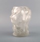 René Lalique (1860-1945), Frankrig. Vase i kunstglas med nøgne kvinder i relief. 
1930