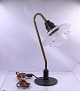 Kinnerup Antik 
& Porcelæn 
præsenterer: 
PH-lampe 
2/2
Vintergæk
Bordlampe
