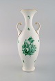 Large Herend Green Chinese vase in hand-painted porcelain. Mid-20th century.

