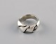 Ole Kortzau for Georg Jensen. Ring in sterling silver. Model 240. Late 20th 
Century.
