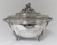 Portugal. Silver lid bowl (916). Stamped L. Titulo. Length 20 cm. Height 16 cm. 
A very nice lid bowl.