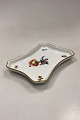 Royal Copenhagen Saksisk Blomst  Let Bakke No. 1694