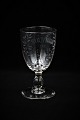 K&Co. præsenterer: Gammelt Fransk souvenir vin glas med graveret skrift og dekorationer. "Souvenir de la ...