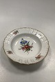 Antique Royal 
Copenhagen 
Saxon Flower 
Light Deep 
Plate
