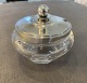 Jam bowl with silver lid no. 600 A
Georg Jensen
Faceted glass bowl with sterling silver lid
Good condition
Harald Nielsen
