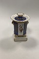 French 
Potpourri Vase 
with Lid
