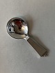 Sukkerske #Pyramide Georg Jensen
Længde 9,7 cm ca
SOLGT
