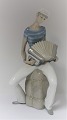 LLadro. Porcelain figure. Accordion man. Height 34.5 cm