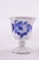 Royal Copenhagen Blaue Blume eckig Eierbecker 8576