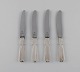 Hans Hansen silverware no. 7. Four art deco fruit knives in silver (830) and 
stainless steel. 1930s.
