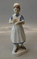 Sygeplejerske i blåt og hvidt 20 cm Tysk porcelæn