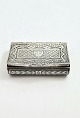 Lundin Antique præsenterer: Østrigs sølvbox. Længde 8,2 cm. Bredde 5,4 cm. Produceret 1813.
